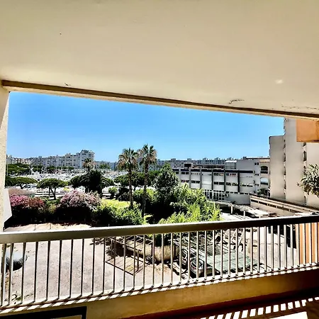 - T3 - & Port A 2 Pas! Apartament
