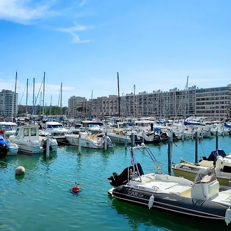 - T3 - & Port A 2 Pas! Apartment