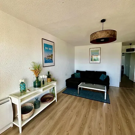 - T3 - & Port A 2 Pas! Apartment